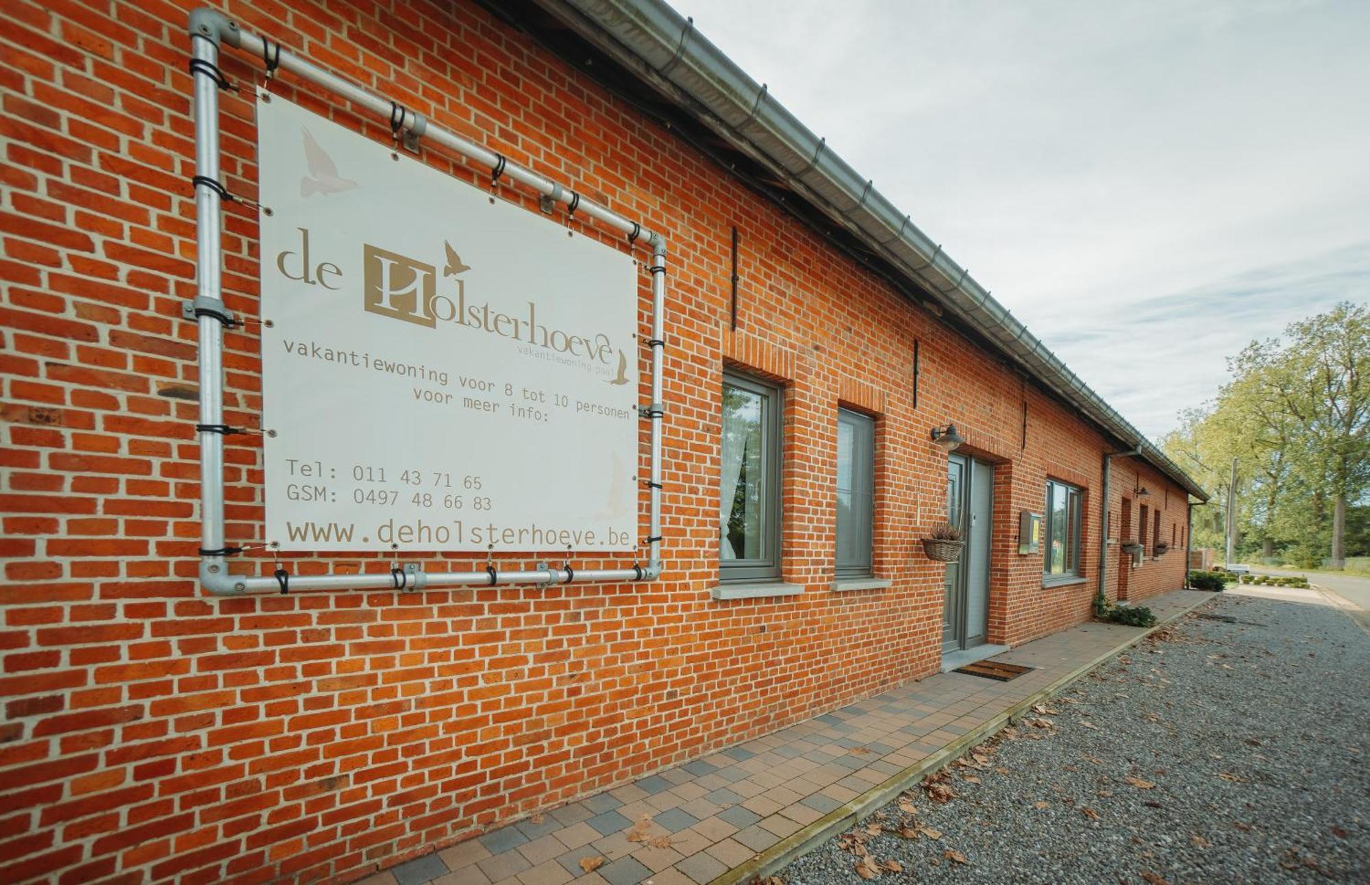 De Holsterhoeve Beringen Buitenkant foto