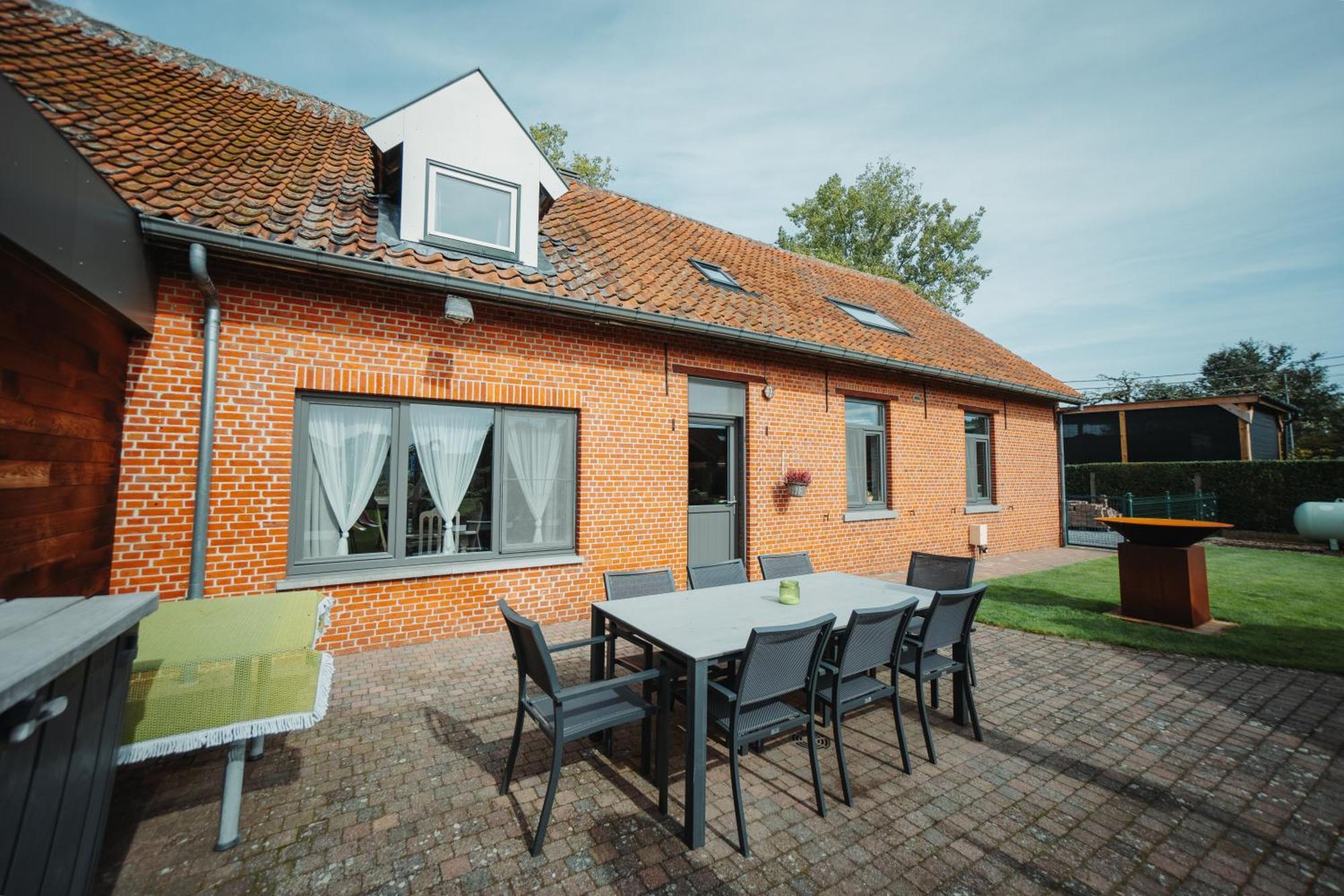 De Holsterhoeve Beringen Buitenkant foto