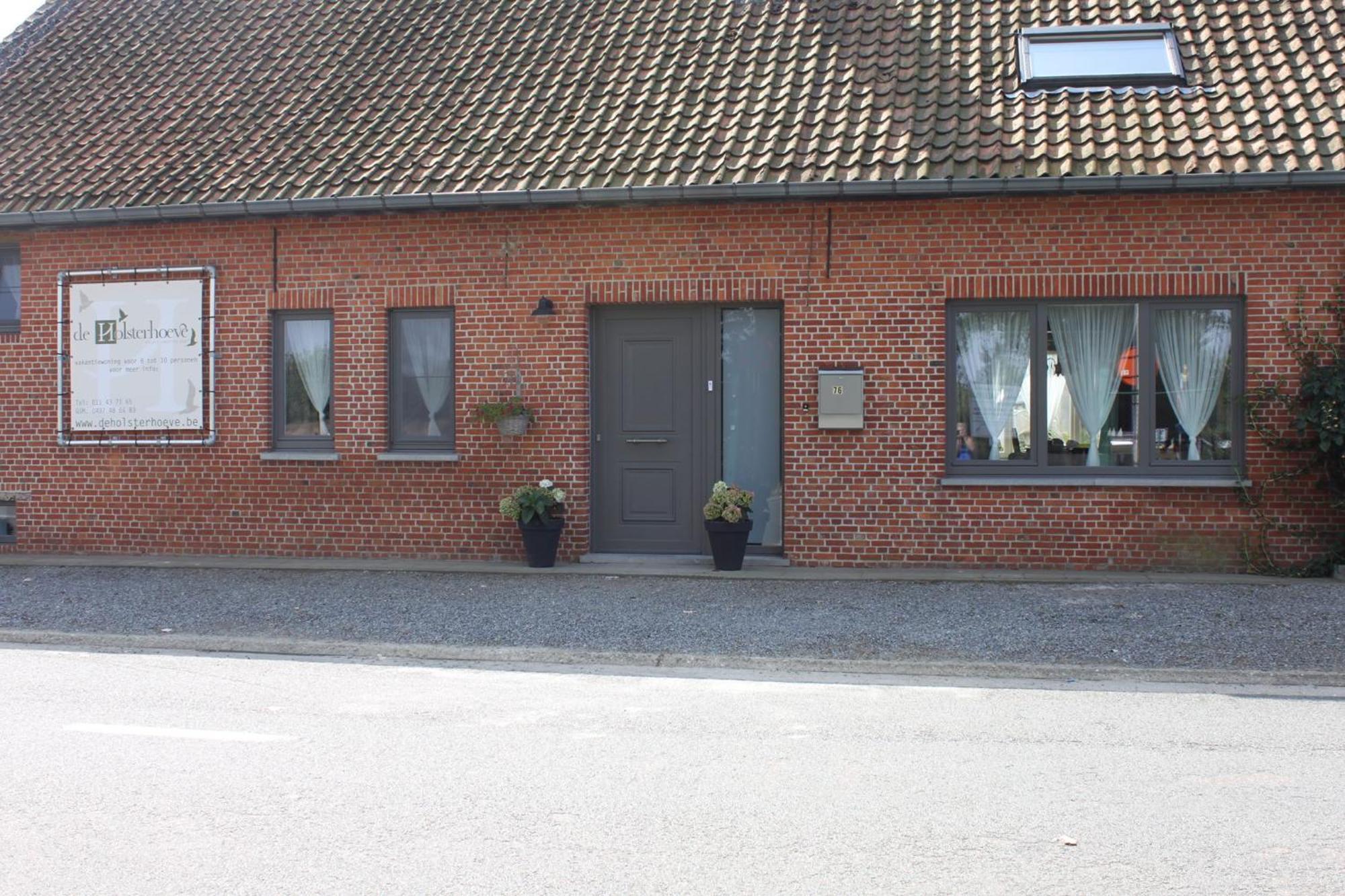 De Holsterhoeve Beringen Buitenkant foto