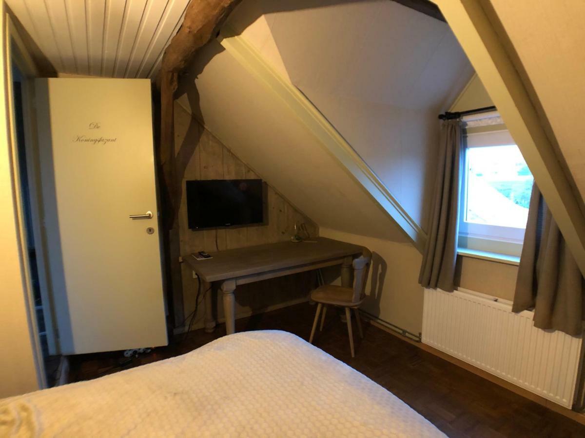 De Holsterhoeve Beringen Buitenkant foto
